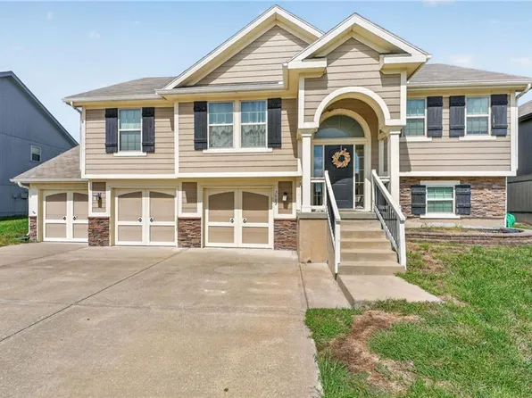 7502 NE 109th St, Kansas City, MO 64157