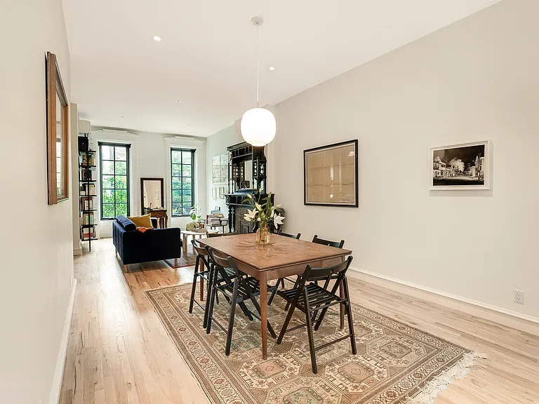 629 Putnam Ave #2 — Photo 3