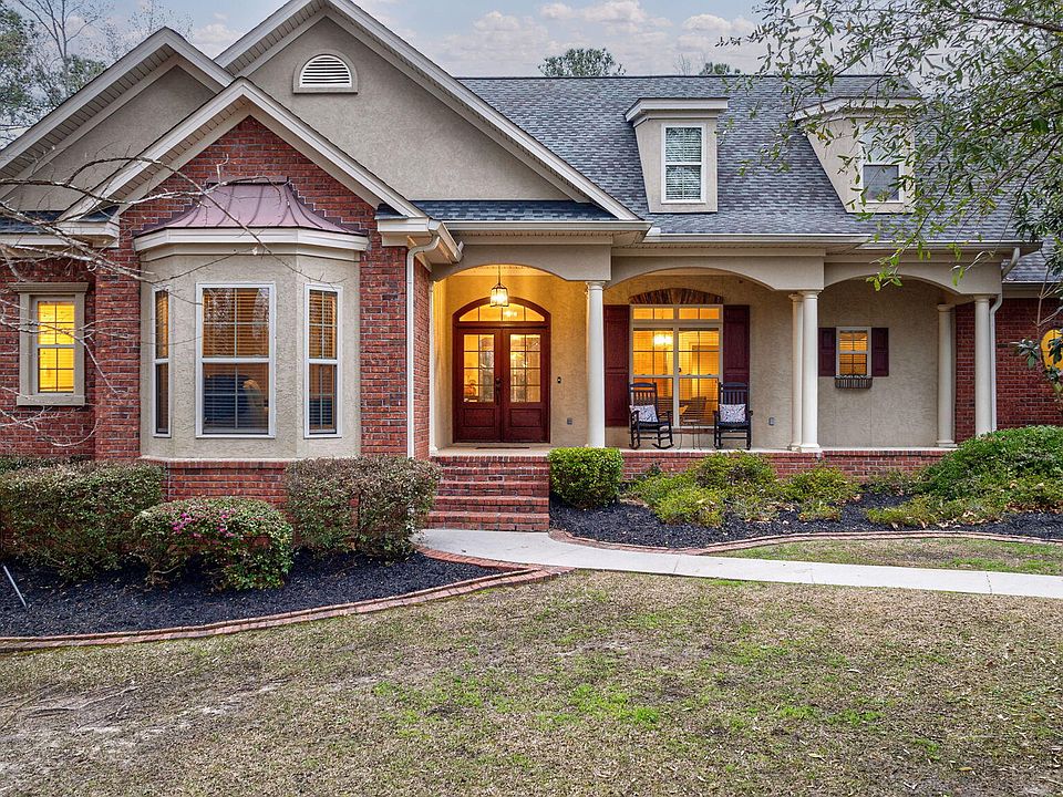 1st image of 367 Gardenia Drive