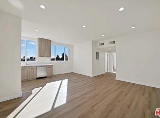 8827 Van Nuys Blvd #204, Panorama City, CA 91402