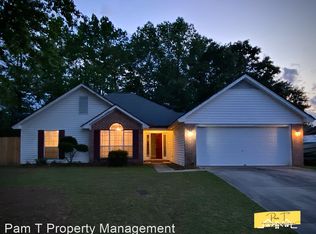 274 Teal Lake Dr, Richmond Hill, GA 31324