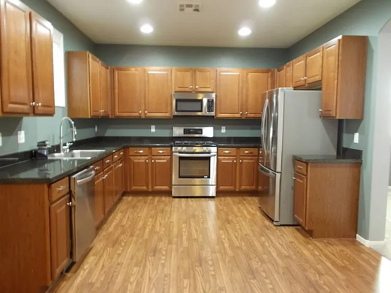 6408 Trautman Ct — Photo 6