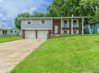 8 Wisteria Way, Saint Peters, MO 63376