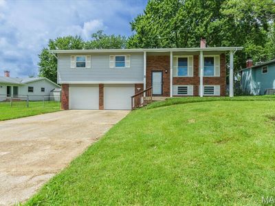 8 Wisteria Way, Saint Peters, MO, 63376