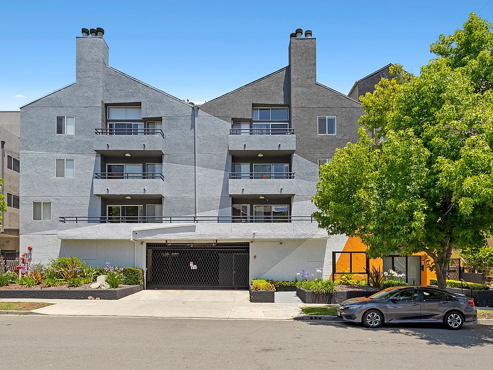 1st image of 1626 Malcolm Ave #301