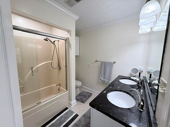 5th image of 926 Stonebrook Dr