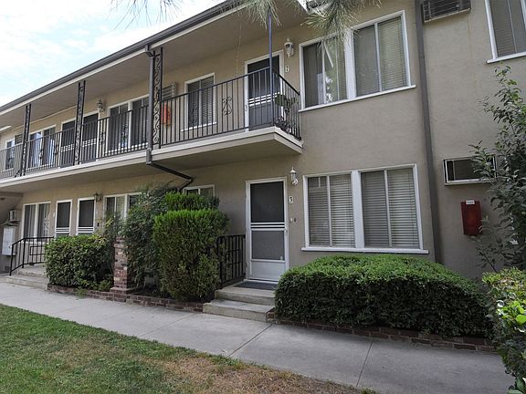 2nd image of 10834 Bloomfield St #34-05