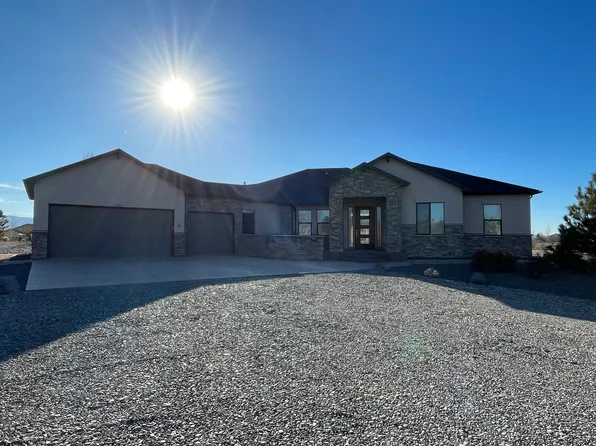 1390 Horseshoe Dr, Fruita, CO 81521