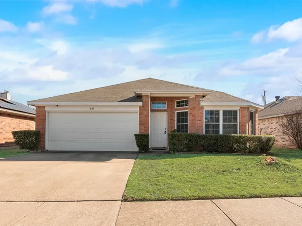 809 Ragland Dr, Cedar Hill, TX 75104