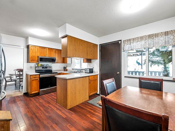 2nd image of 5927 184th St