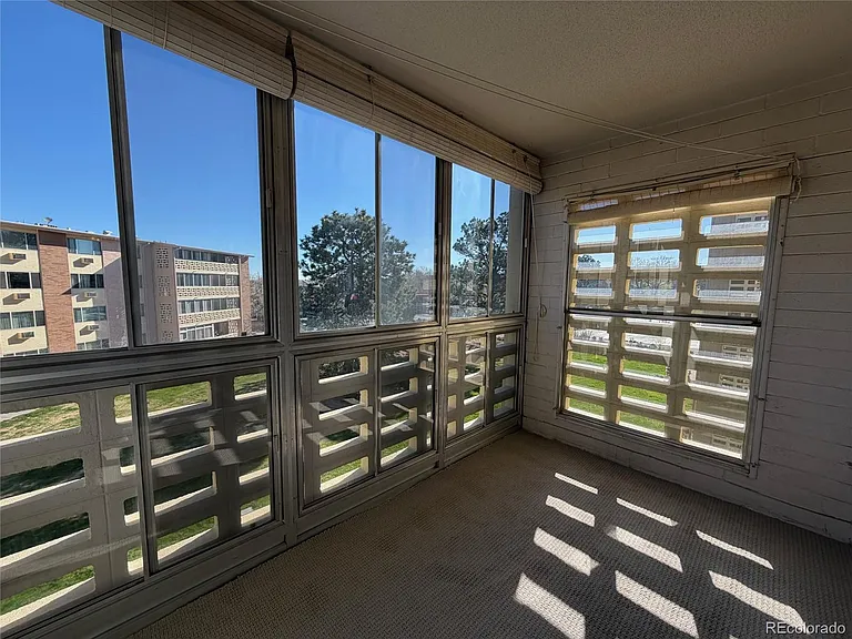 350 S Clinton St #10C — Photo 16