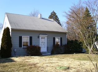 1035 Quarry Hall Rd, Norristown, PA 19403