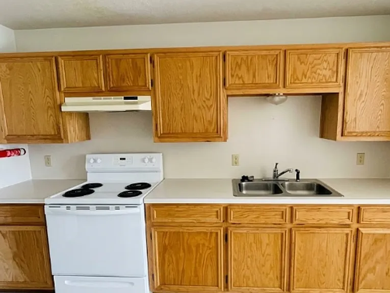 106 Horseshoe Dr — Photo 2