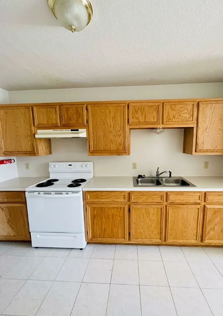 Building Photo - 106 Horseshoe Dr