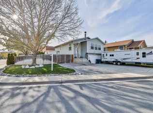 5474 S Walden Glen Dr, Murray, UT 84123