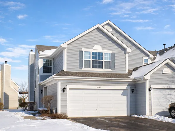 4424 W Quill Ln, Waukegan, IL 60085