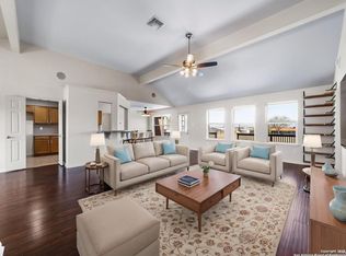 111 Colette Ln, Marion, TX 78124