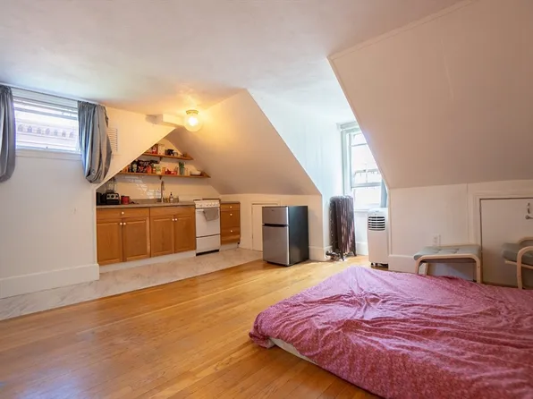 59 Hancock St APT 14, Boston, MA 02114