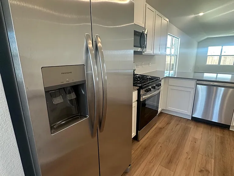 453 Alamito Ave — Photo 10