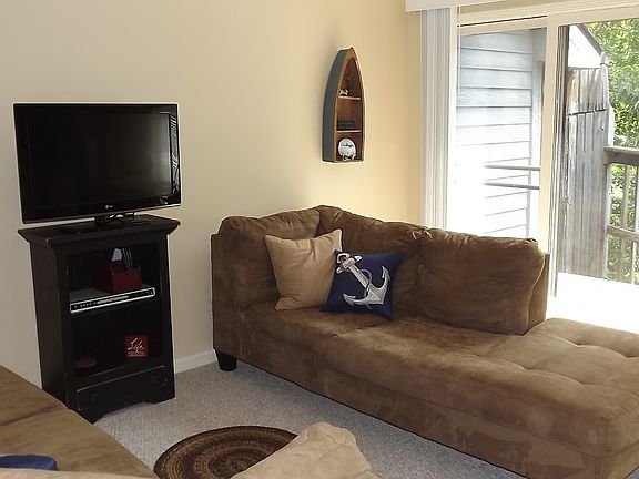 4th image of 9183 S Pointe Retreat Dr #21