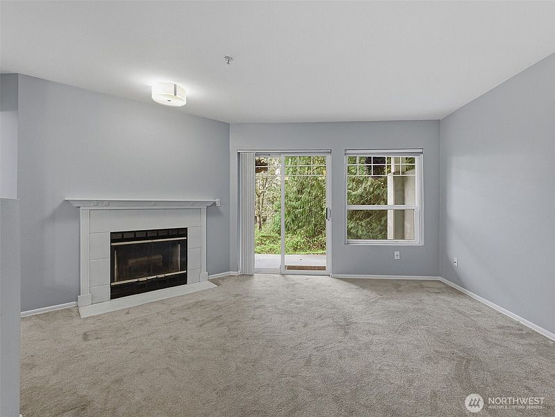 5th image of 18501 SE Newport Way #H136