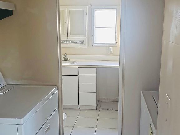 5th image of 58 Lisa Ln #58