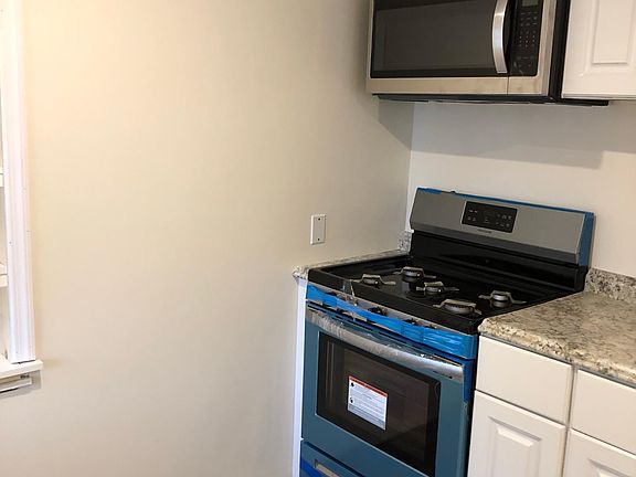 2nd image of 1738 Adams Ave #B