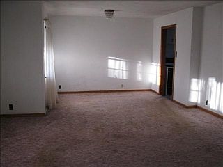 3rd image of 209 Roosevelt Dr