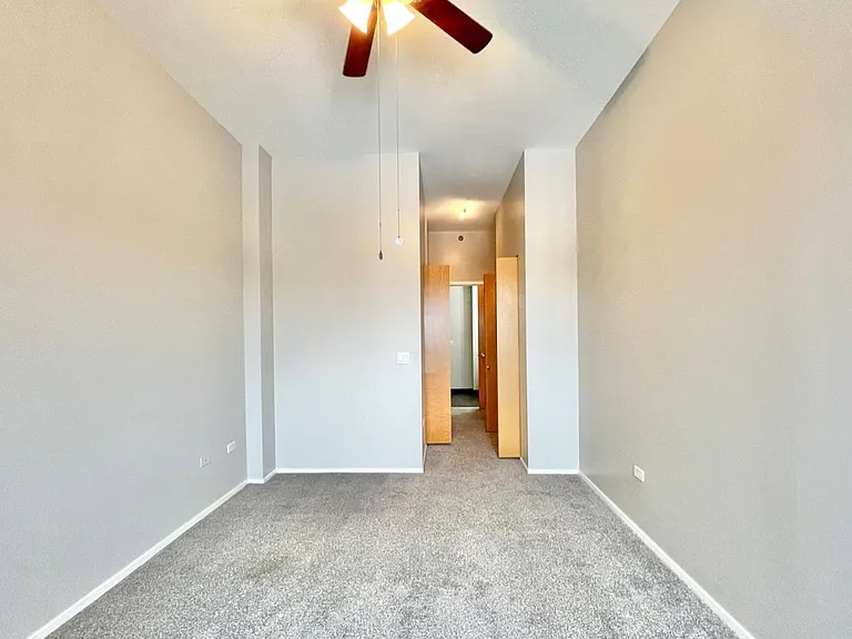 1201 W Adams St #611 — Photo 7