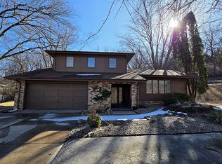 813 College Rd, Council Bluffs, IA 51503