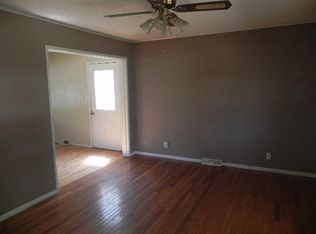 6927 Meadowbrook Dr, Jefferson City, MO 65109