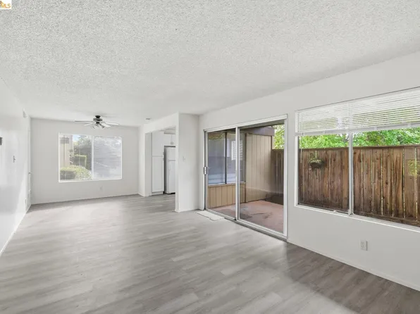 355 Parkview Ter APT D1, Vallejo, CA 94589