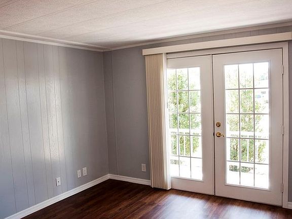 4th image of 229 Lake Blvd