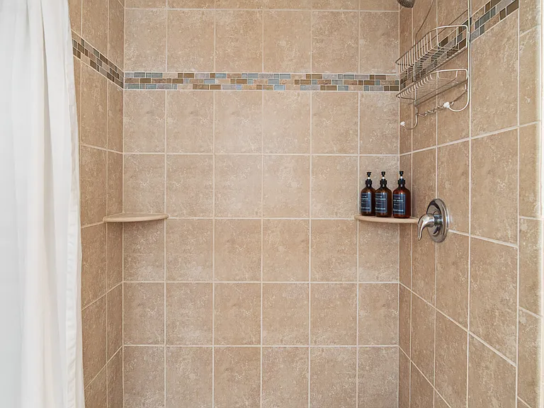 2720 Asbury Ave #1 — Photo 6
