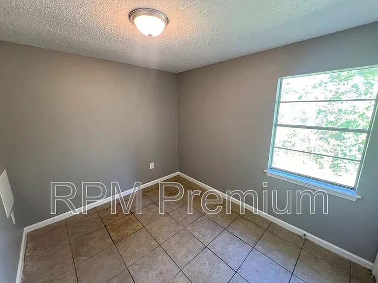 5143 Baker Blvd #C — Photo 17