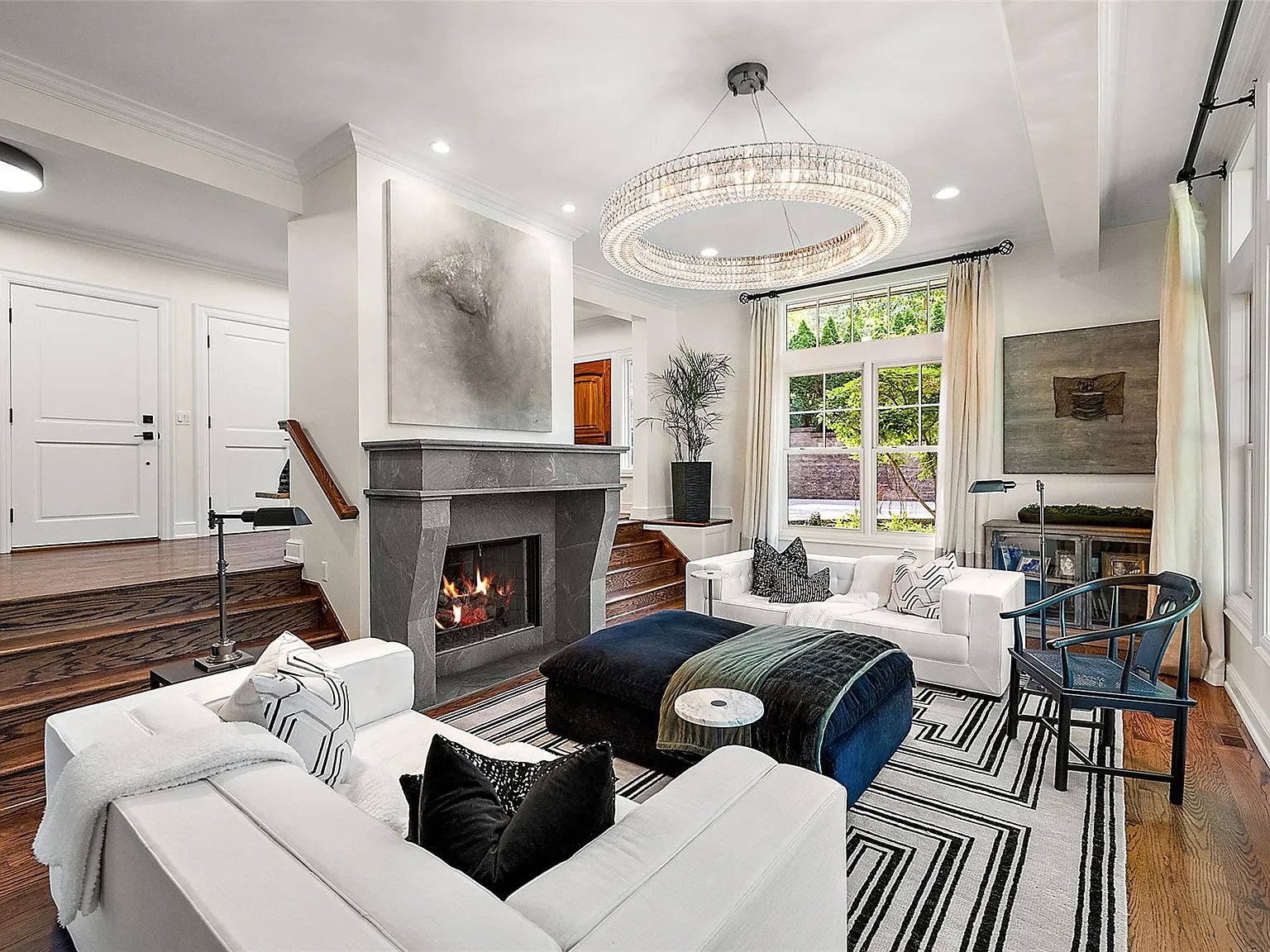 4 bed, 4.5 bath, 3528 sqft, $13,000 — Photo 3