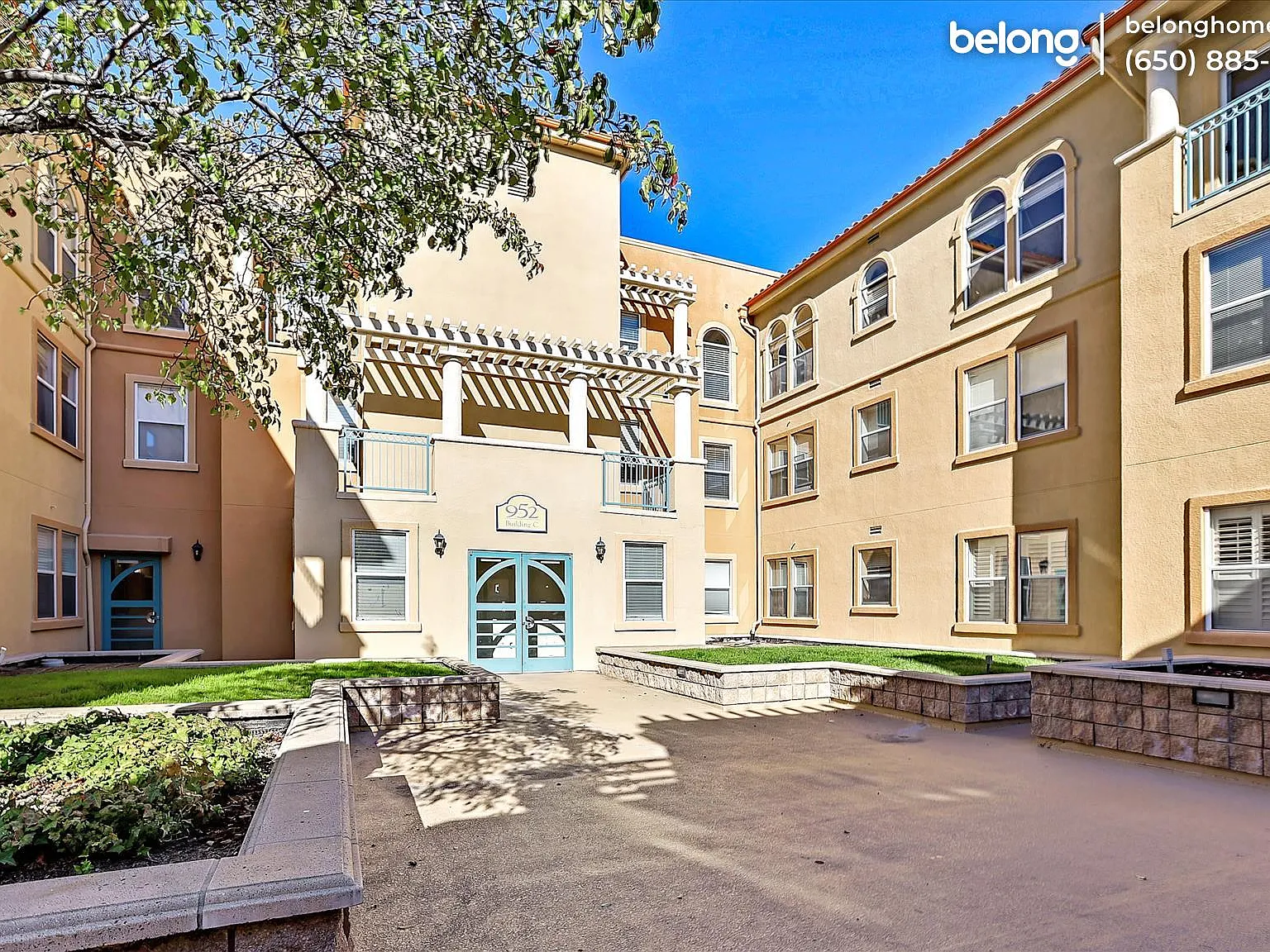 2 bed, 2.0 bath, 1241 sqft, $3,545 — Photo 4