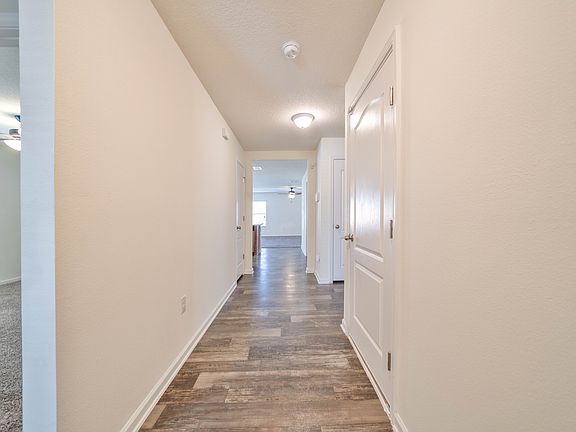 4th image of 6841 Hanford St