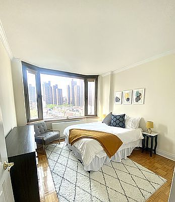 1st image of 400 E 90th St APT 9B