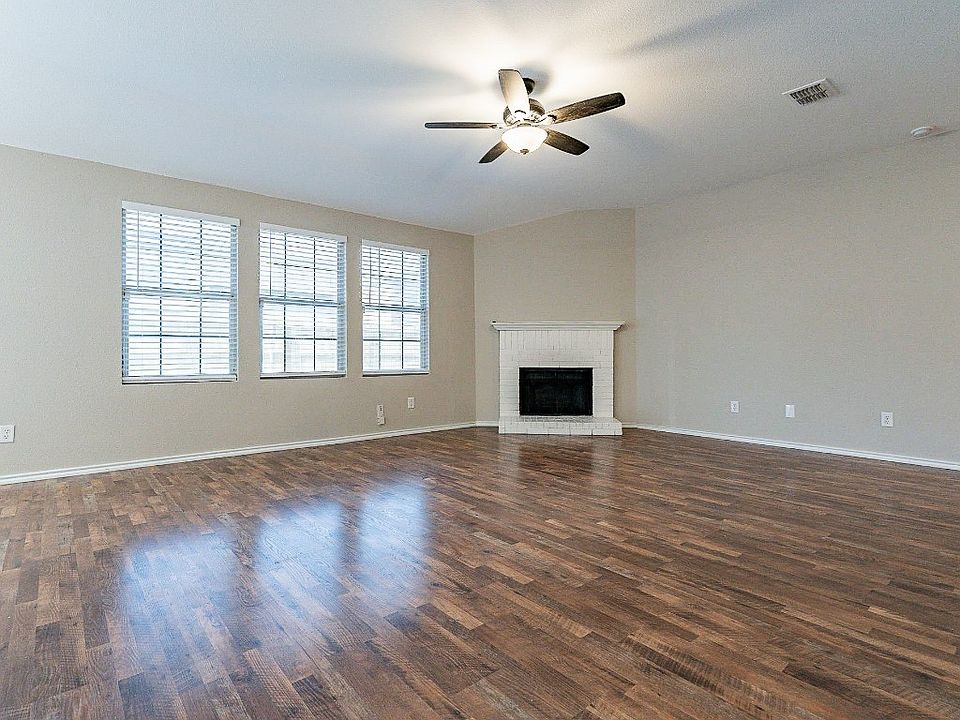 665 S Heights Dr, Crowley, TX 76036 MLS 20367116 Zillow