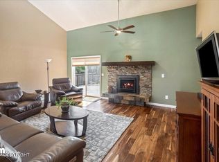 500 Ledora Cir, Anchorage, AK 99515