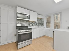144 Salem St, Boston, MA