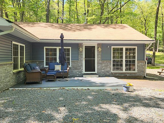 2nd image of 114 Highland Dr