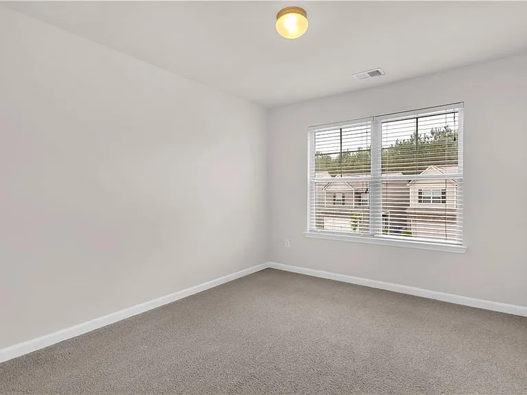 4488 Ravenwood Dr — Photo 14