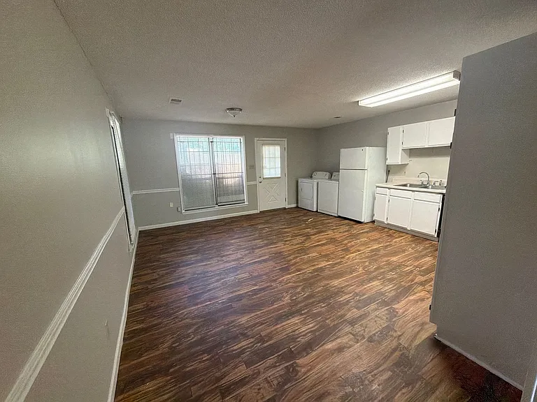 3781 Barron Ave — Photo 9