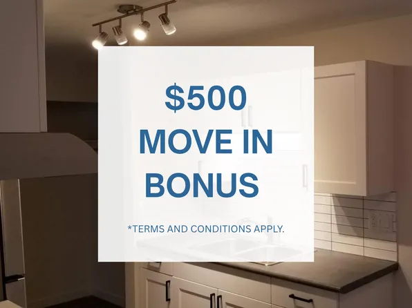 195 Perkins Cres #102, Penticton, BC V2A 2H4