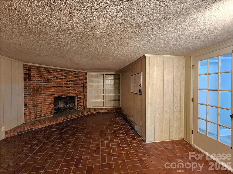 3340 Silver Stream Rd — Photo 23