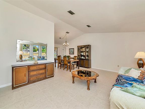 4th image of 2176 BARKSDALE STREET