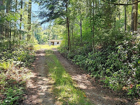 5th image of 222 Triangle Cove Lane