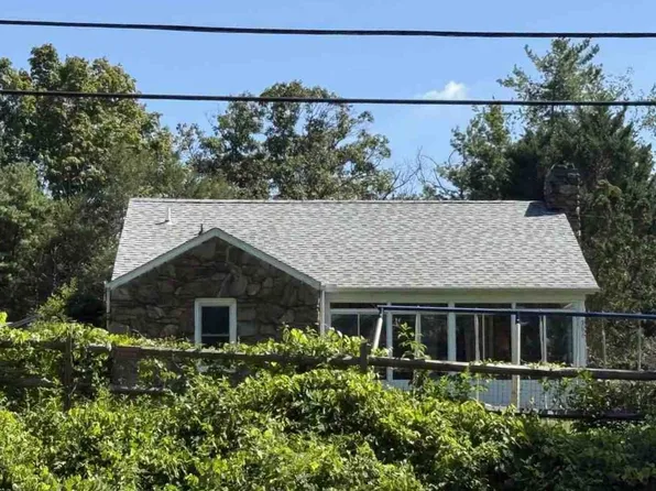 365 Old Haw Creek Rd, Asheville, NC 28805